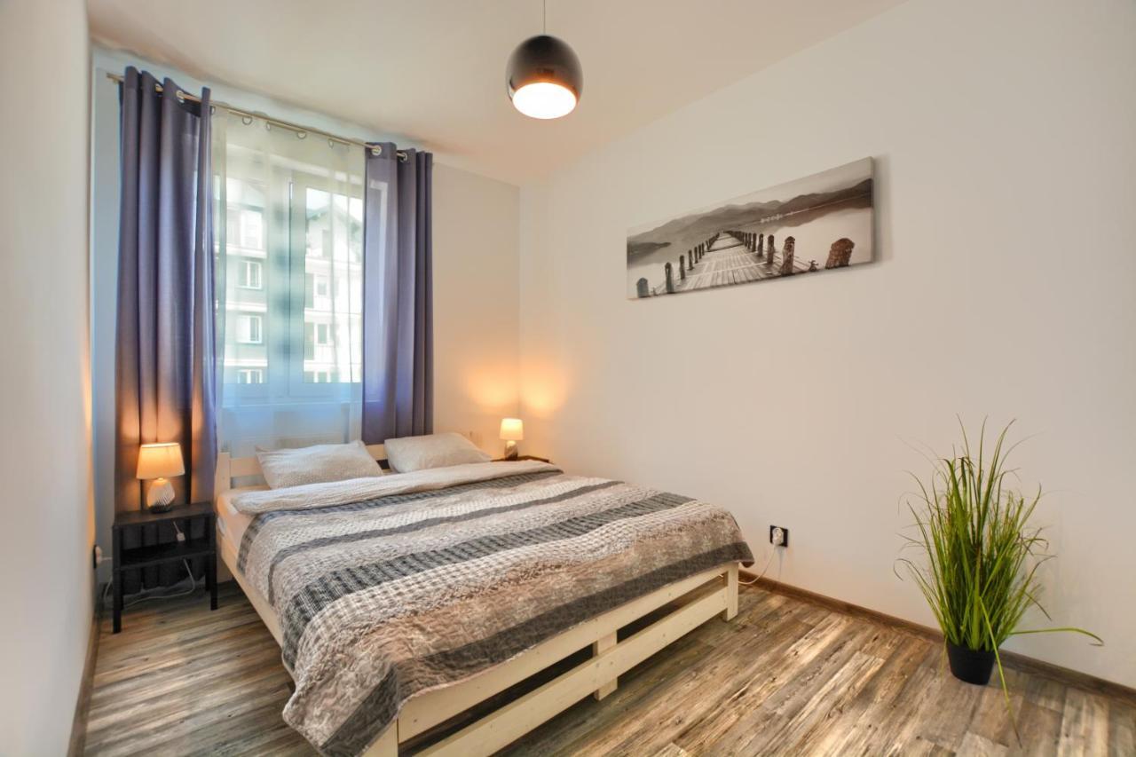 Apartament Glamour Ustrzyki Dolne Esterno foto