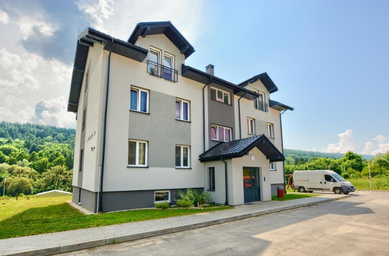Apartament Glamour Ustrzyki Dolne Esterno foto
