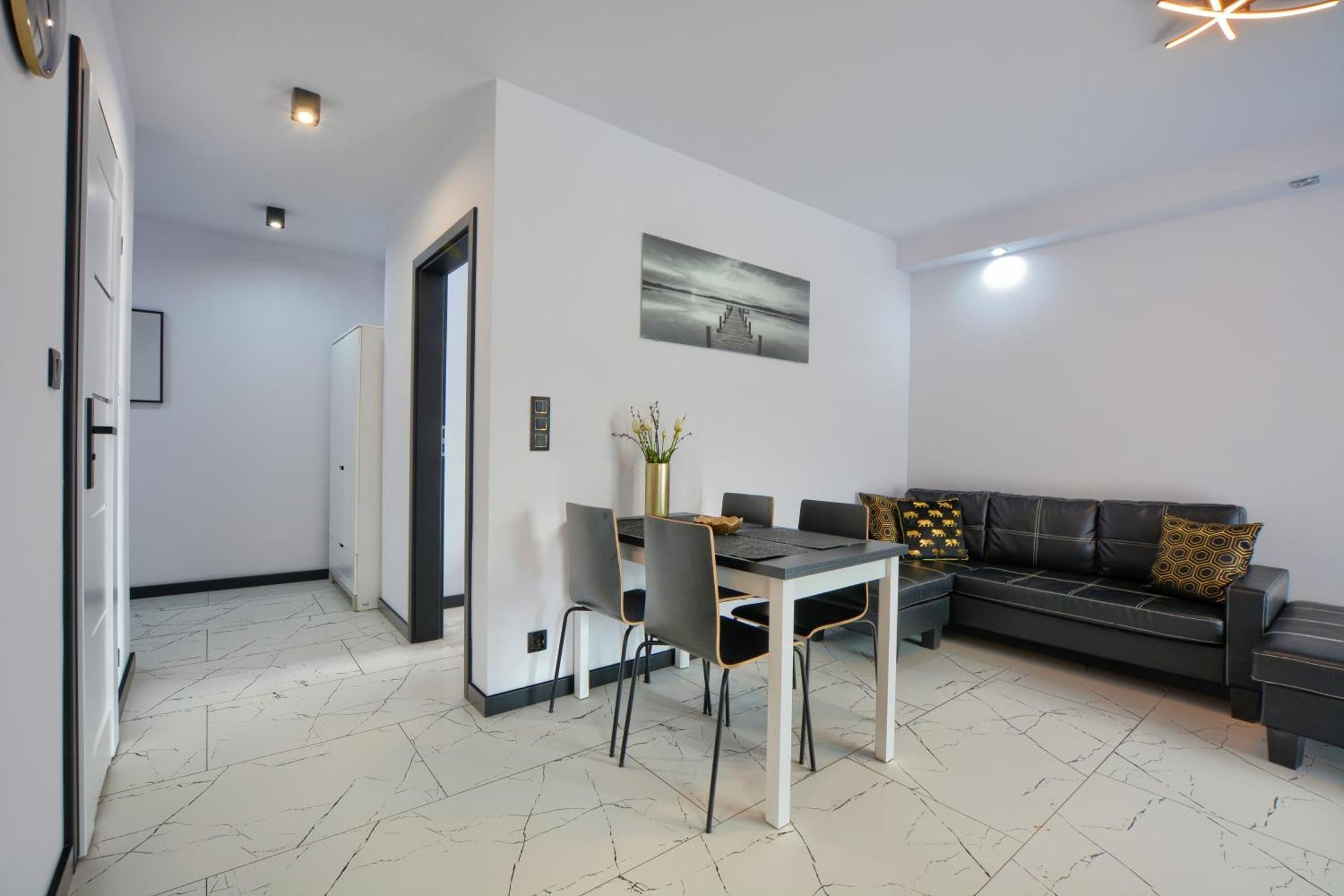 Apartament Glamour Ustrzyki Dolne Esterno foto