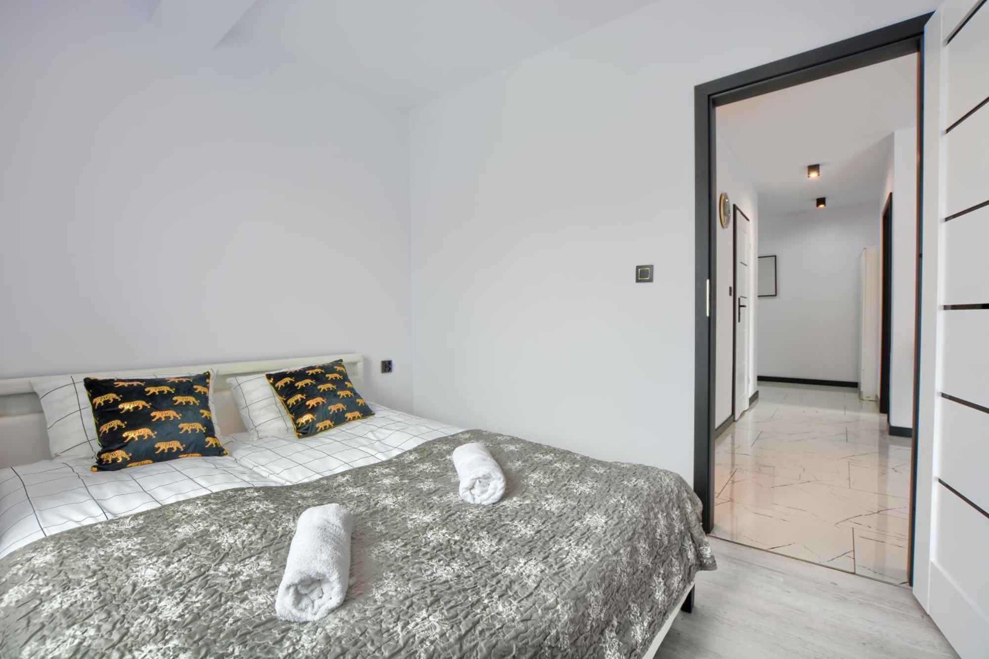Apartament Glamour Ustrzyki Dolne Esterno foto