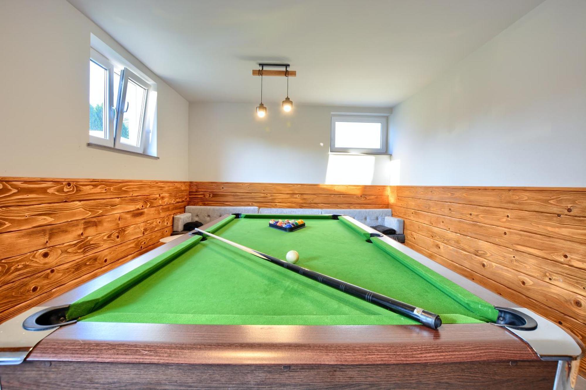 Apartament Glamour Ustrzyki Dolne Esterno foto
